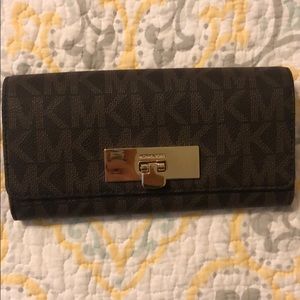 Michael Kors wallet